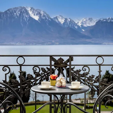 Fairmont Le Montreux Palace Exterior photo